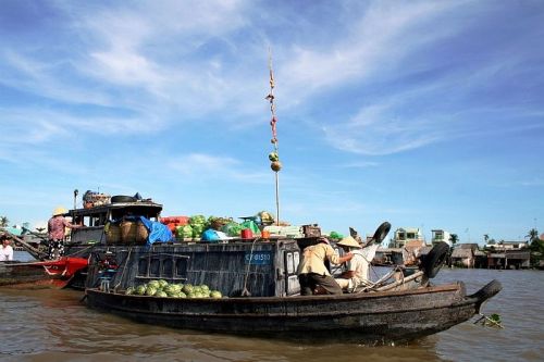 Chợ nổi Trà Ôn, ngôi chợ lâu đời và đậm nét văn hóa vùng sông nước. Ảnh:Blogspot